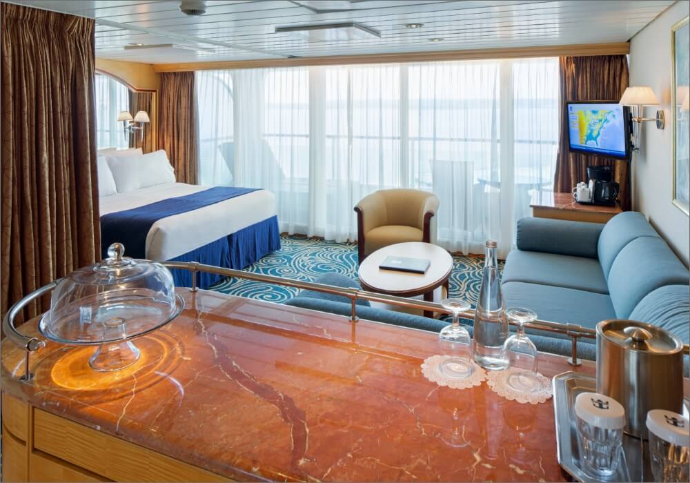 Vision of the Seas Suite cabin